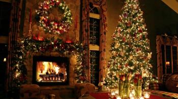 Christmas-Tree-and-Fireplace